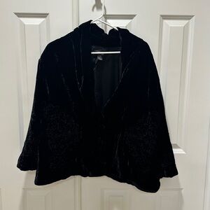 Style and co woman’s black embroidered jacket size 22w